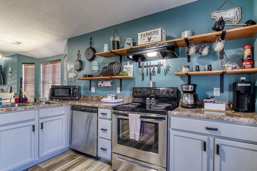 The Mason Jar, Hot Tub, Wifi, 1089 Free Tickets Each Paid Day, Dollywood And More! Pigeon Forge Eksteriør bilde