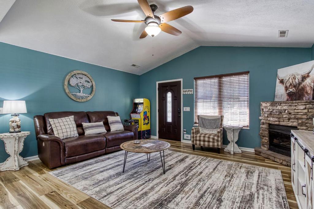 The Mason Jar, Hot Tub, Wifi, 1089 Free Tickets Each Paid Day, Dollywood And More! Pigeon Forge Eksteriør bilde