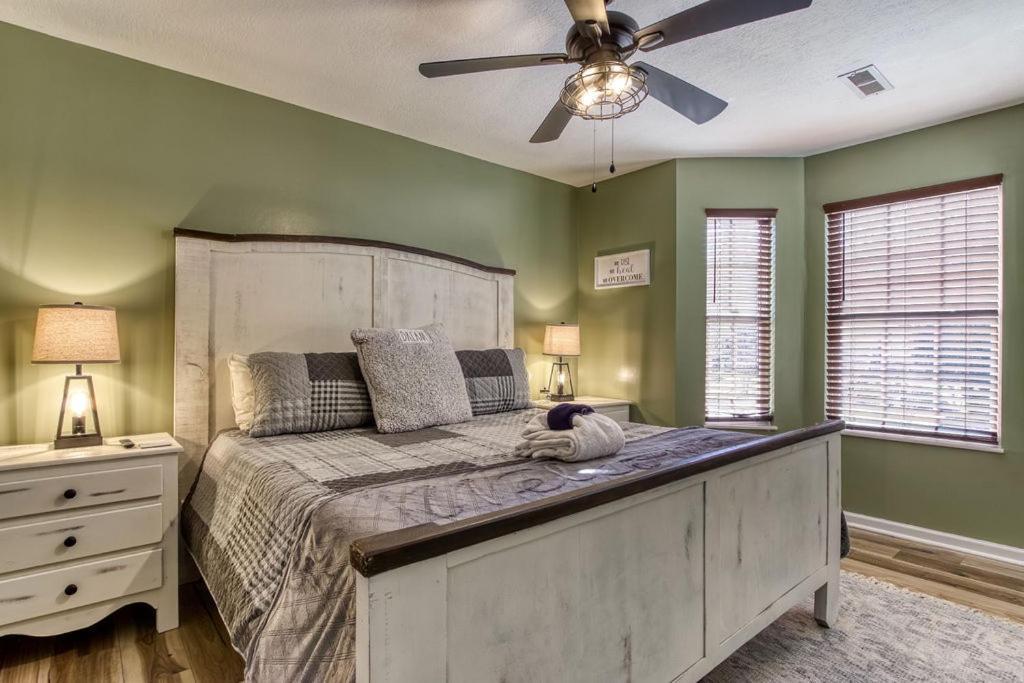 The Mason Jar, Hot Tub, Wifi, 1089 Free Tickets Each Paid Day, Dollywood And More! Pigeon Forge Eksteriør bilde