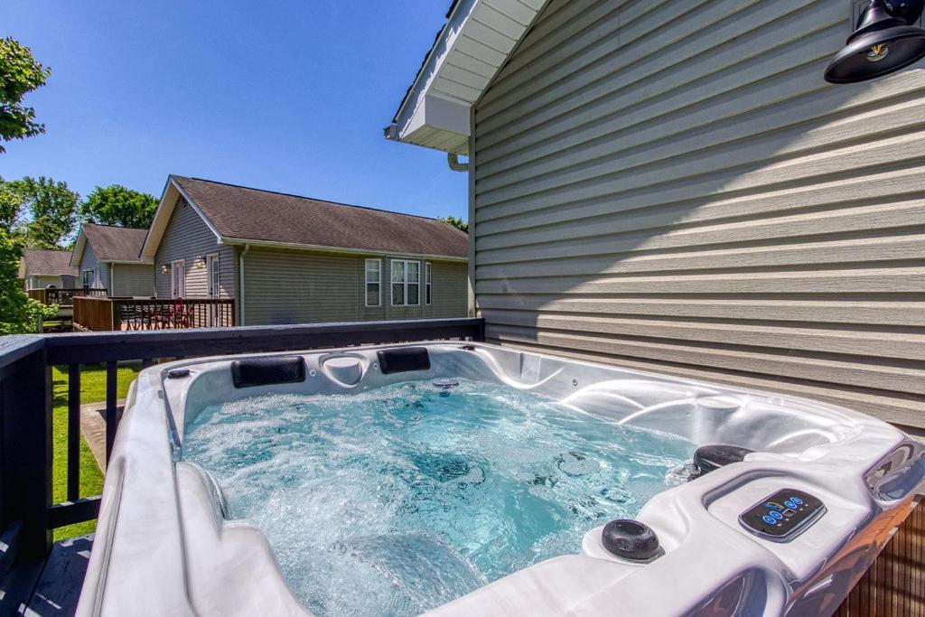 The Mason Jar, Hot Tub, Wifi, 1089 Free Tickets Each Paid Day, Dollywood And More! Pigeon Forge Eksteriør bilde